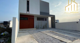 Casa Amplia con Roof garden en Lomas de la Rioja