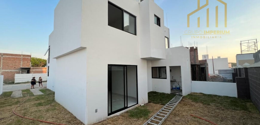 HERMOSA CASA CON DOBLE ALTURA RESIDENCIAL HIGUERAS