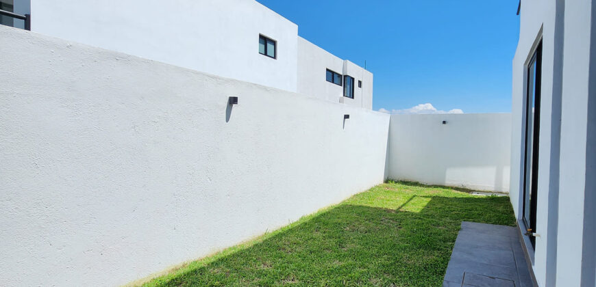 VENTA DE HERMOSA CASA EN EL FRACC LOMAS RESIDENCIAL RIVRA VERACRUZANA