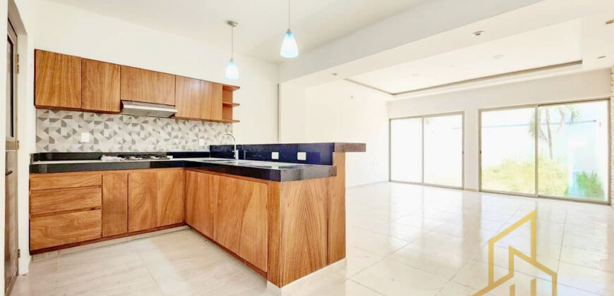 CASA NUEVAS EN VENTA COL PRIMERO DE MAYO NORTE