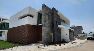 Buscas Exclusividad y Elegancia  Hermosa casa con Alberca Riviera Veracruzana