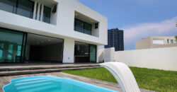 Casa Con Jardín Amplio ,Alberca y con RoofGarden con Vista Espectacular Al Mar 🌊