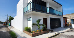 Casa con amplios espacios y recamara en planta baja, Casa En Esquina Boca Del Rio, Veracruz.