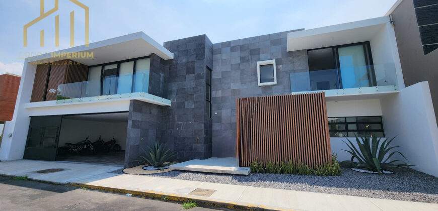 ESPECTACULAR RESIDENCIA EN VENTA con Doble Altura. Riviera Veracruzana