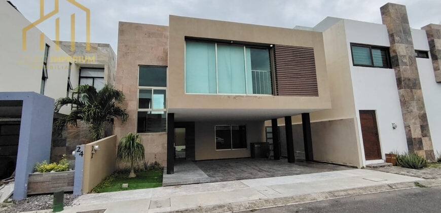 CASA EN VENTA LOMAS DEL MAR